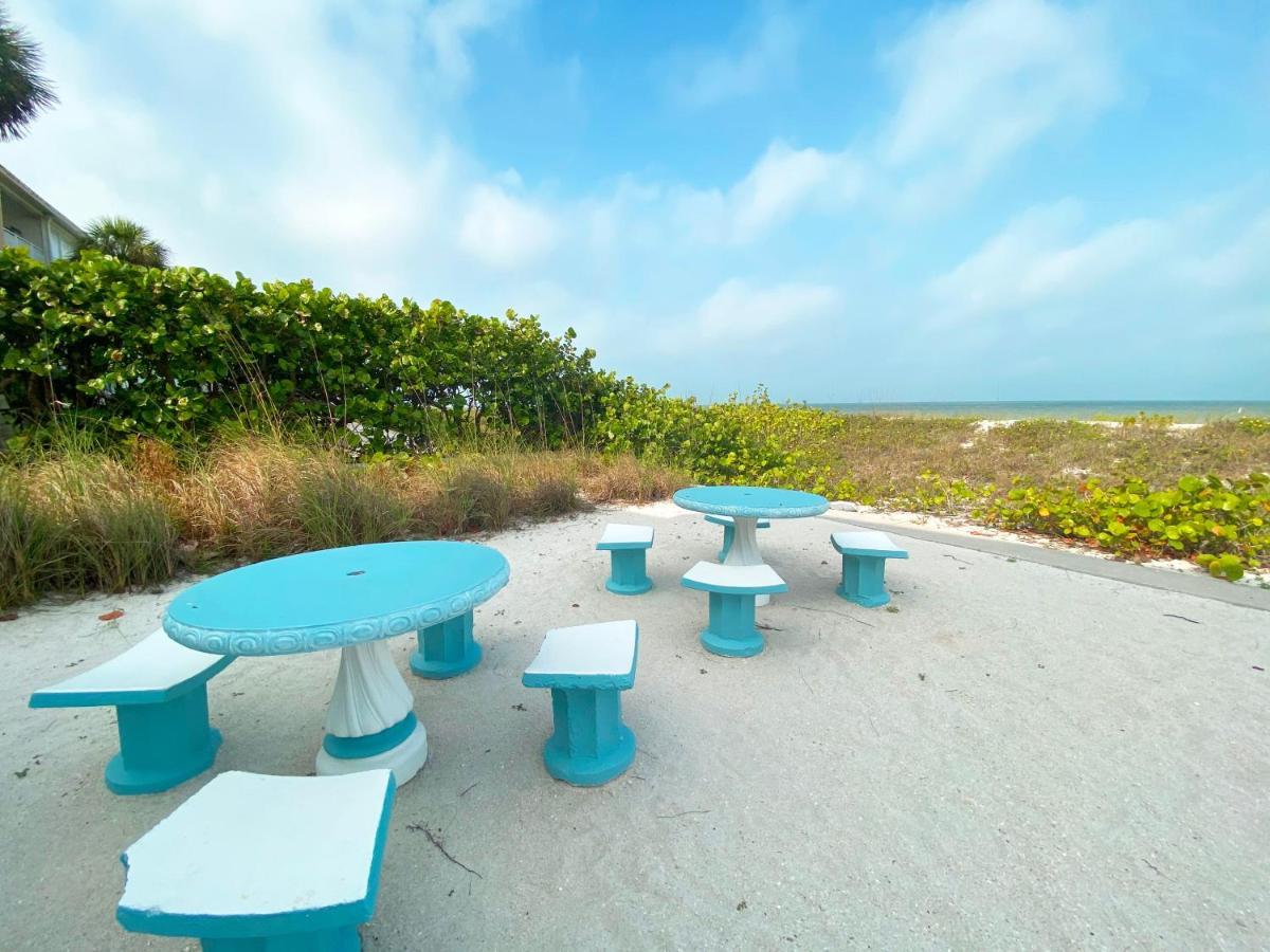 Nautical Watch Aparthotel Belleair Beach Kültér fotó