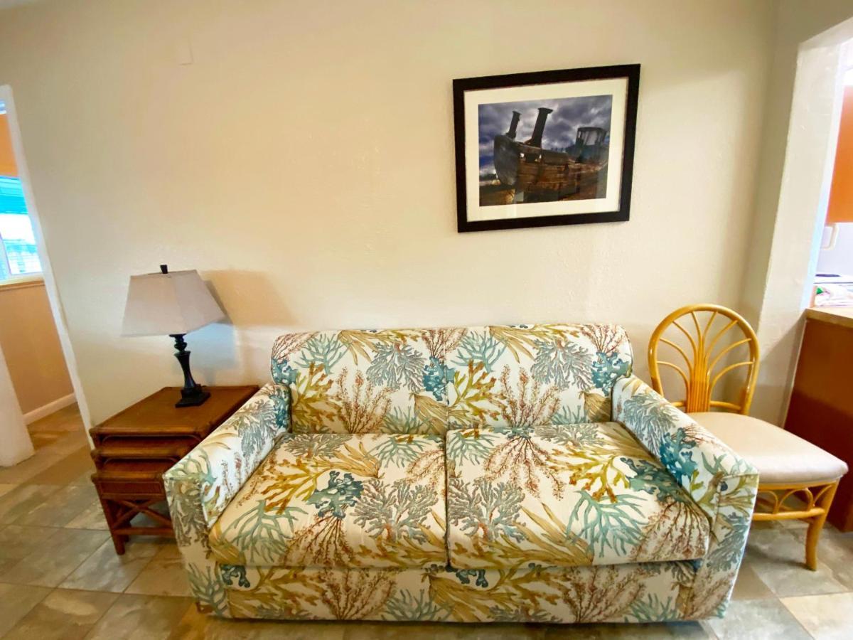 Nautical Watch Aparthotel Belleair Beach Kültér fotó