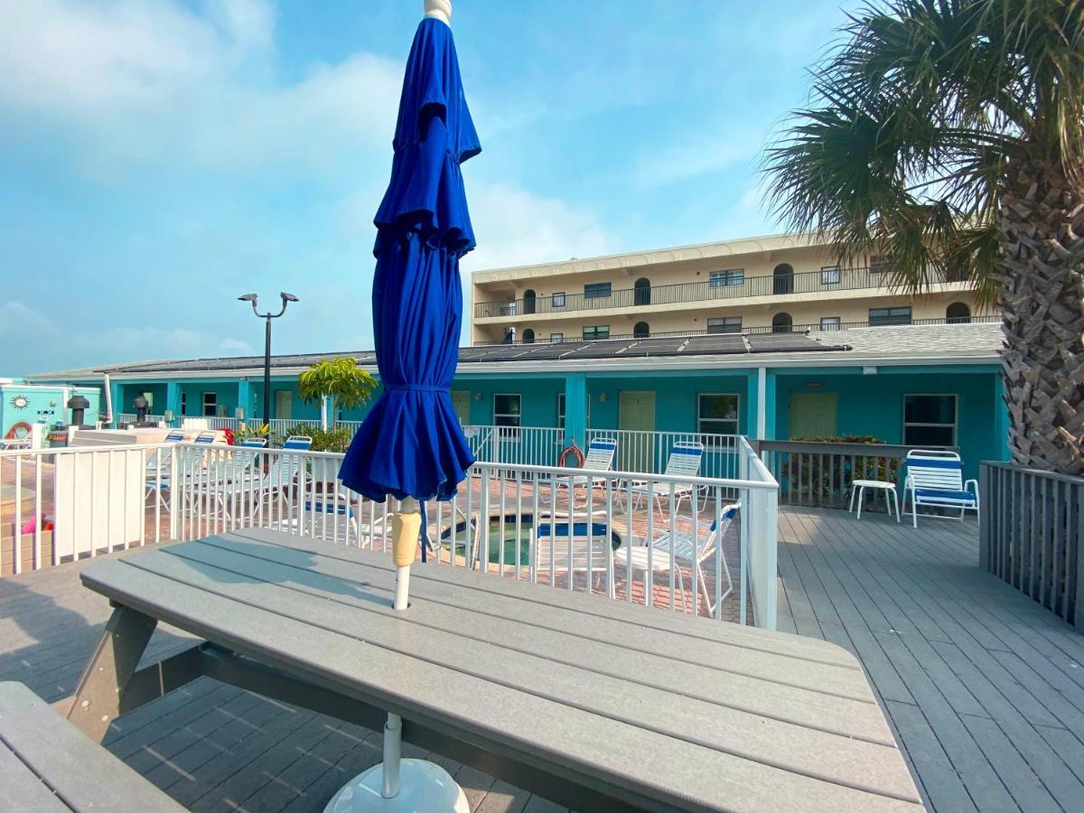 Nautical Watch Aparthotel Belleair Beach Kültér fotó